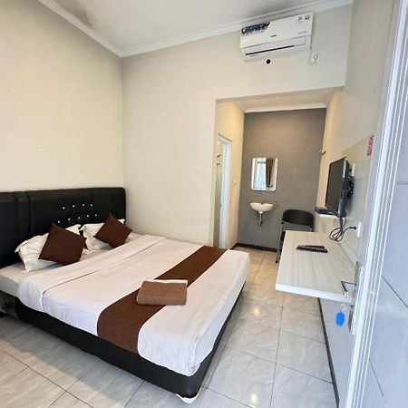 Fakhira Residence Hotel ชิอันจูร์ ภายนอก รูปภาพ
